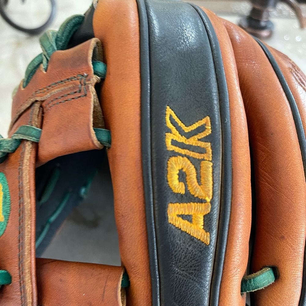 Wilson A2K Baseball Glove